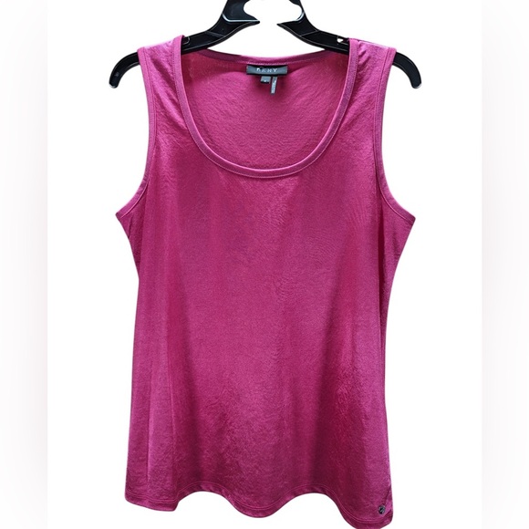 DKNY Ann Women’s Scoop Neck  Tank Top, magenta , size M NWOT - Picture 1 of 8
